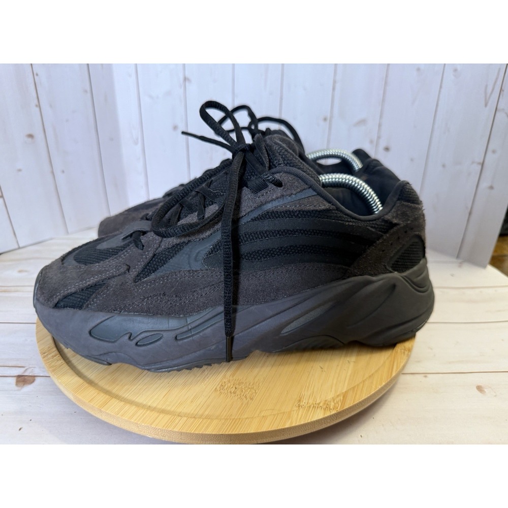 Adidas Yeezy Boost 700 V2 - Vanta - Men's 8 Pre Owned No Box Clean Overall